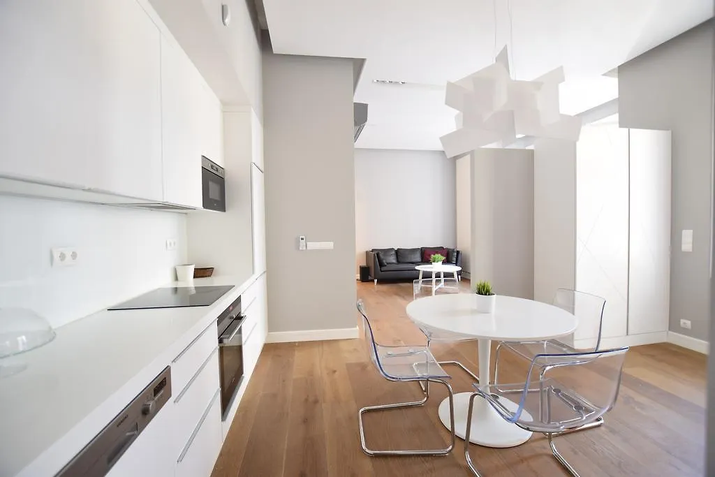 Luxury Apartment By Hi5 - Szervita Suite Budapeszt