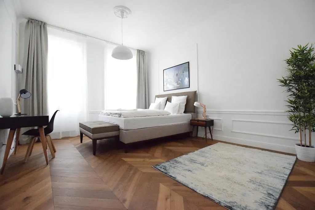 Luxury Apartment By Hi5 - Szervita Suite Budapeszt
