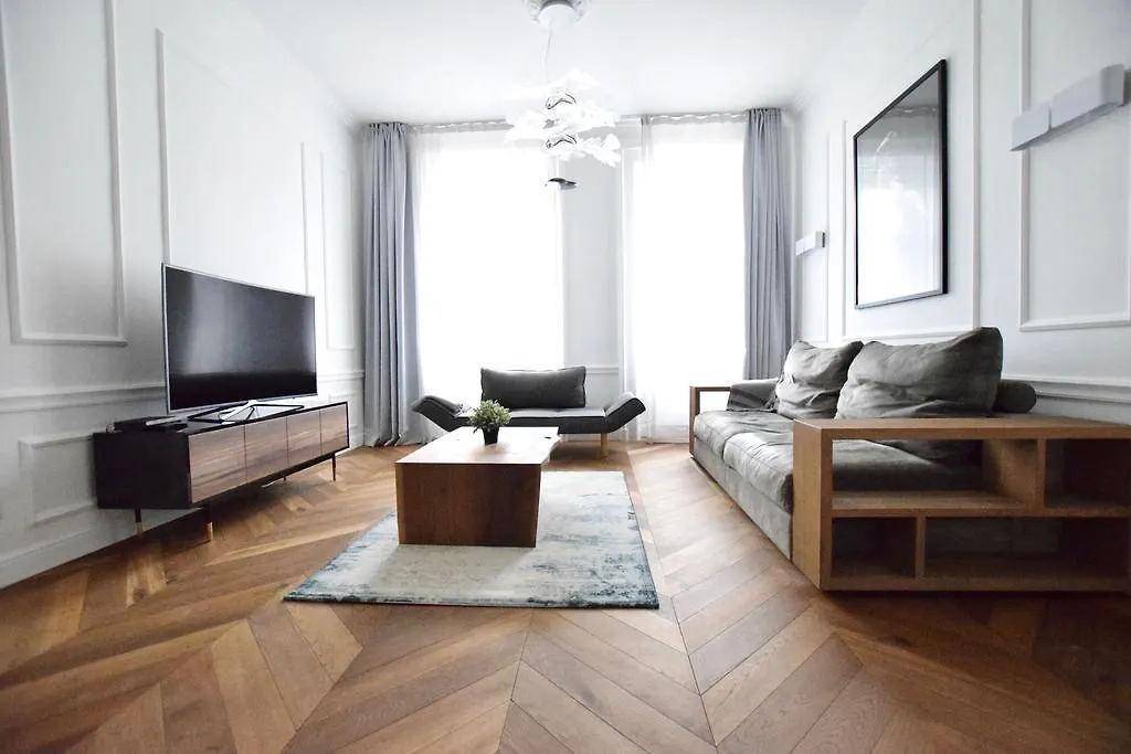 Luxury Apartment By Hi5 - Szervita Suite Budapeszt 0*,  Węgry