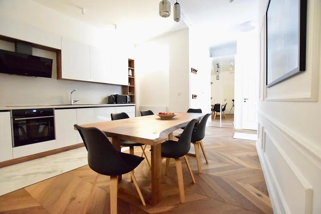 Luxury Apartment By Hi5 - Szervita Suite Budapeszt