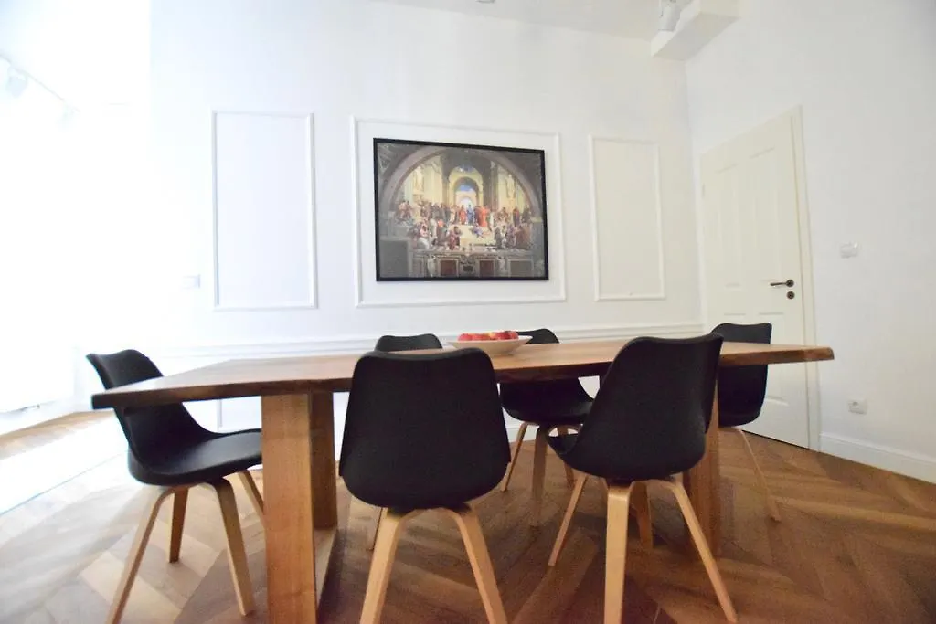 Luxury Apartment By Hi5 - Szervita Suite Budapeszt