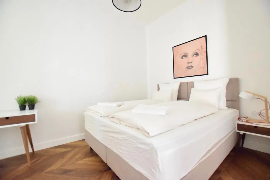 Luxury Apartment By Hi5 - Szervita Suite Budapeszt Węgry