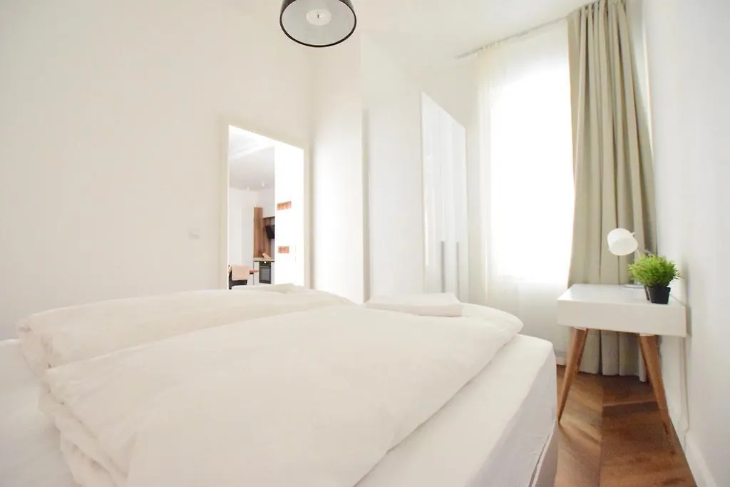 Luxury Apartment By Hi5 - Szervita Suite Budapeszt